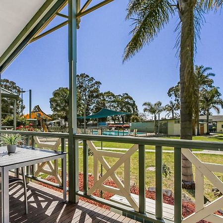 Paynesville Holiday Park 外观 照片